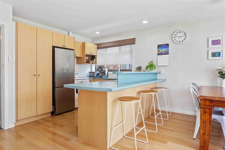 Photo of property in 265 Weston Road, Mairehau, Christchurch, 8052