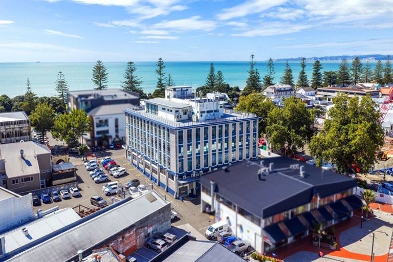 Photo of property in 166 Arran Point Parade, Orewa, 0931
