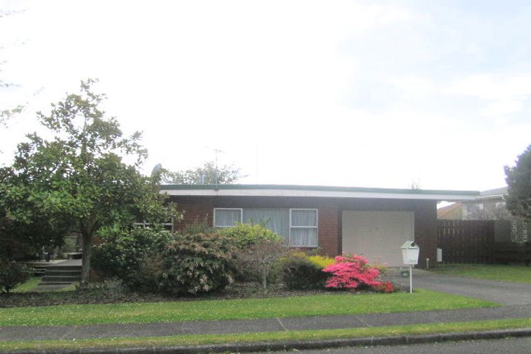 Photo of property in 4 Neri Crescent, Pomare, Rotorua, 3015