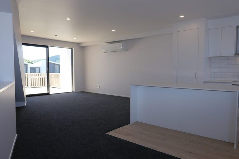 Photo of property in 43 Kamahi Place, Paraparaumu, 5032