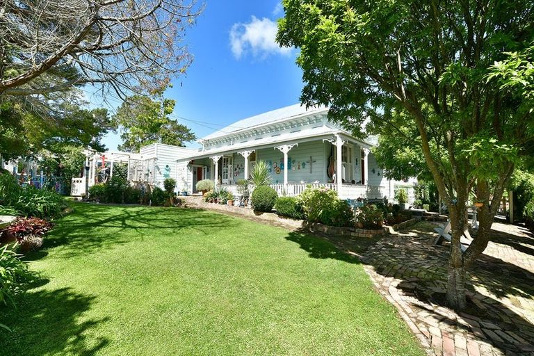 Photo of property in 2b Mcleod Street, Helensville, 0800