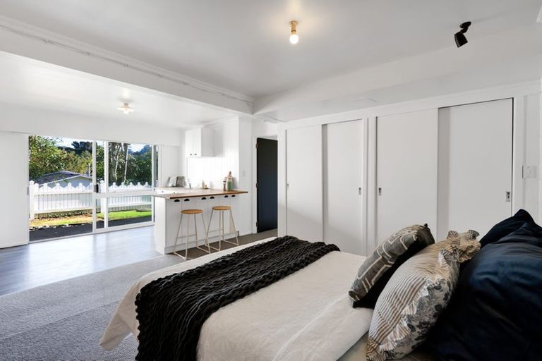 Photo of property in 51 Cumberland Street, Merrilands, New Plymouth, 4312