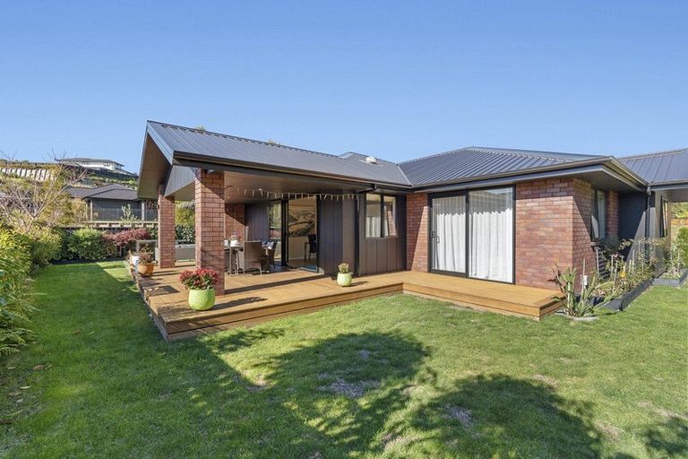 Photo of property in 7 Ruru Lane, Hurworth, New Plymouth, 4310