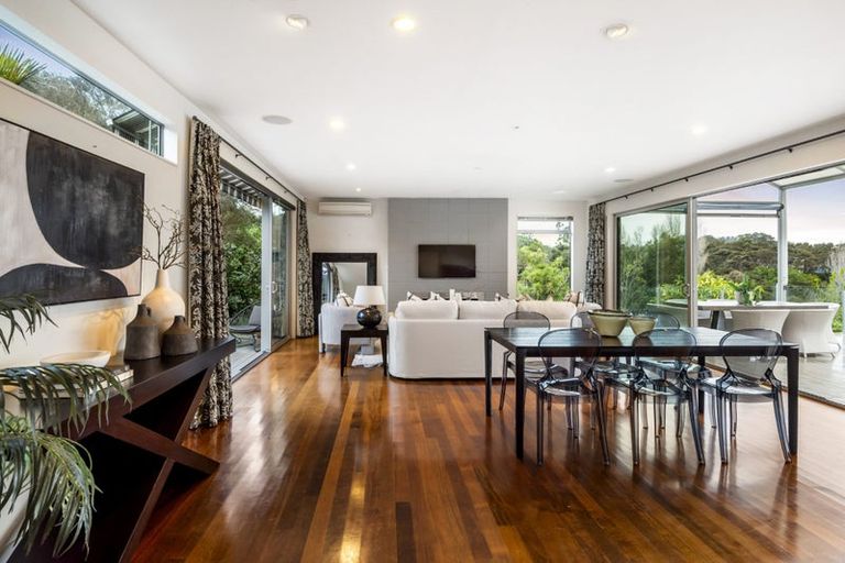 Photo of property in 26 Matheson Road, Red Beach, 0932