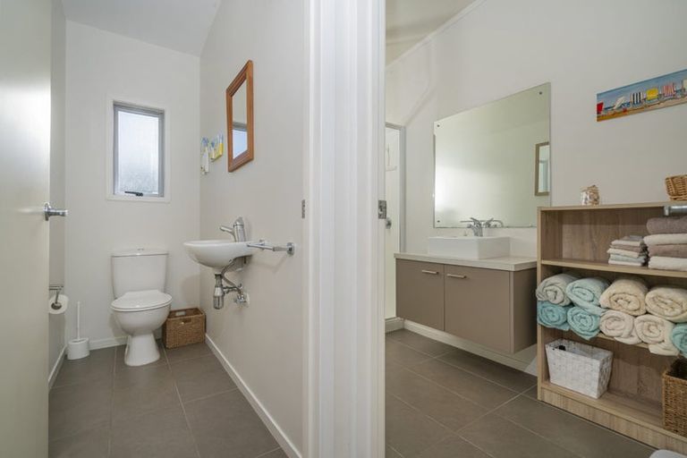 Photo of property in 2 Pelican Place, Whitianga, 3510