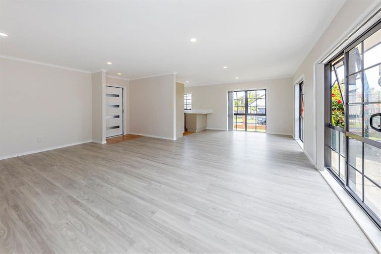 Photo of property in 14 Opawa Crescent, Favona, Auckland, 2024