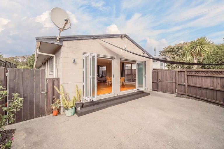 Photo of property in 26 Larnach Street, Waimairi Beach, Christchurch, 8083