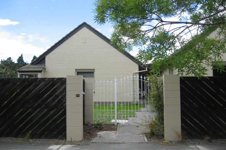 Photo of property in 34 Connemara Drive, Northwood, Christchurch, 8051