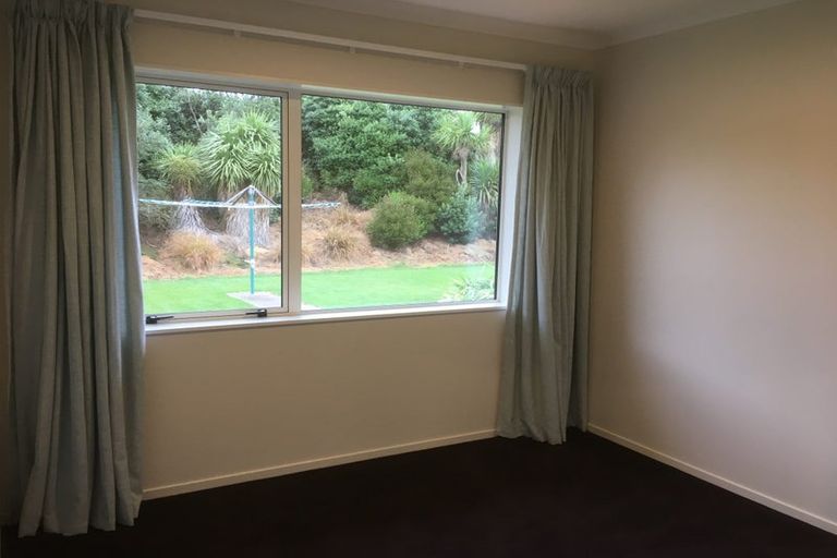 Photo of property in 6 Perrin Place, Darfield, 7510