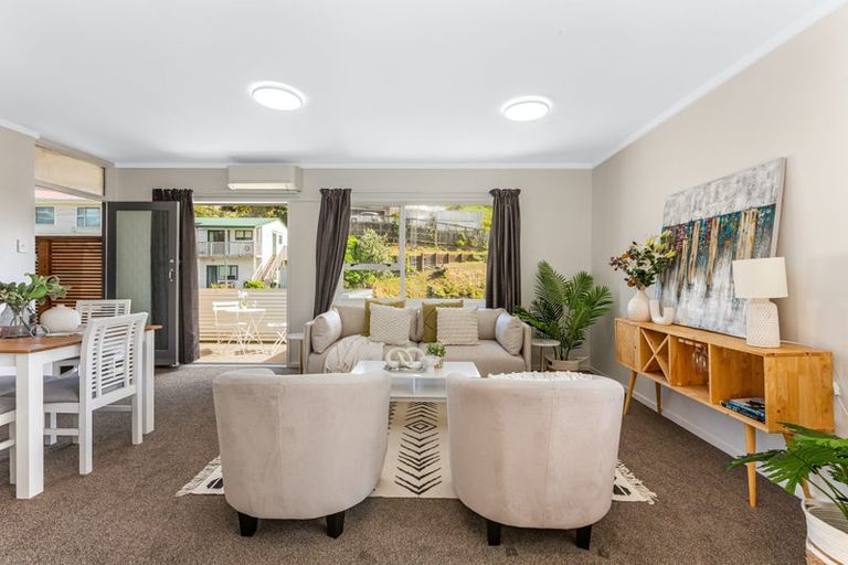 Photo of property in 126u6 Redwood Avenue, Tawa, Wellington, 5028