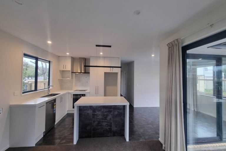 Photo of property in 144 Linwood Avenue, Linwood, Christchurch, 8011