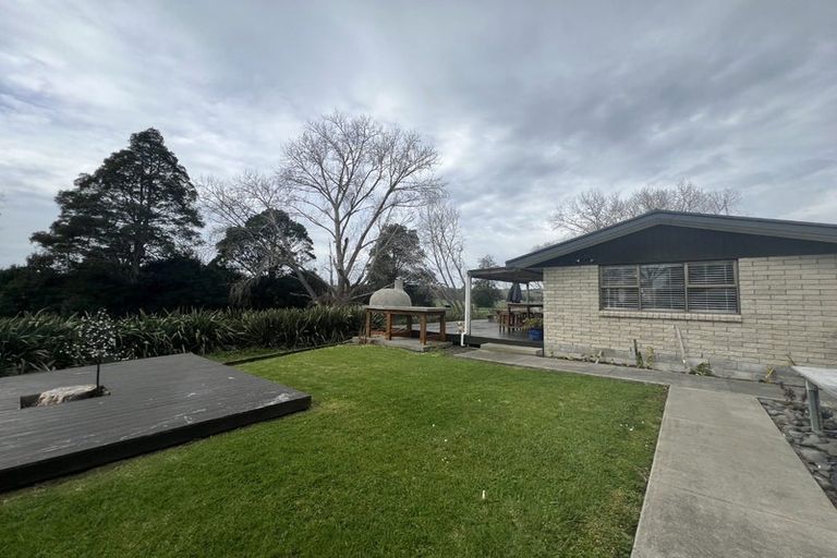 Photo of property in 1578 Kahikatea Flat Road, Kaukapakapa, 0871