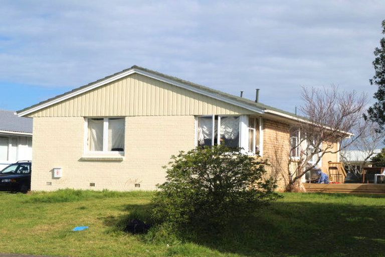 Photo of property in 58 Calthorp Close, Favona, Auckland, 2024