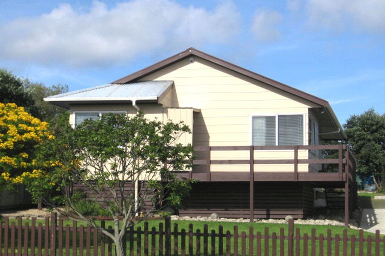 Photo of property in 52 Hindmarsh Street, Henderson, Auckland, 0612