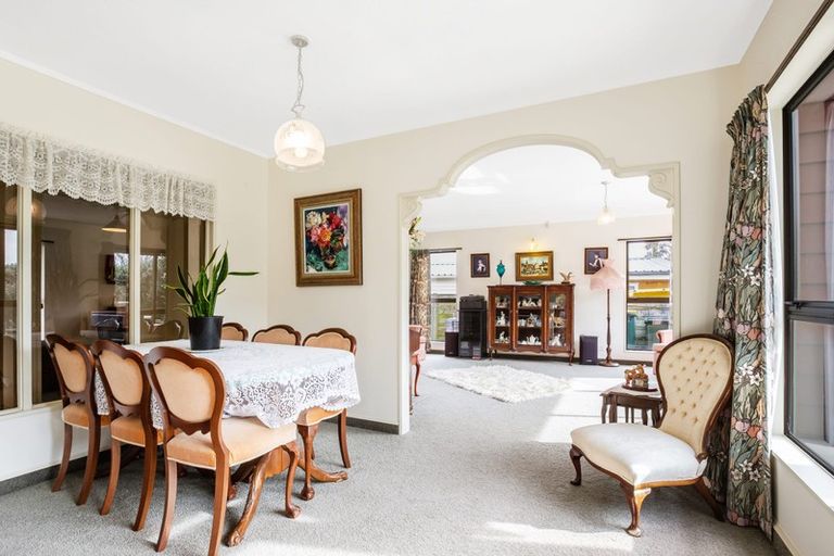 Photo of property in 8 Observatory Close, Whitby, Porirua, 5024