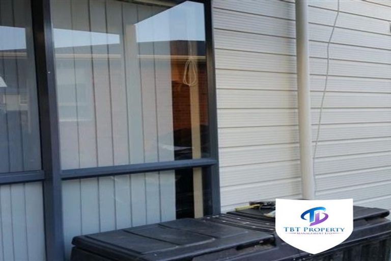 Photo of property in 130 Tennessee Avenue, Mangere East, Auckland, 2024