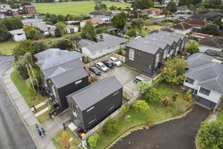 Photo of property in 6/63 Taikata Road, Te Atatu Peninsula, Auckland, 0610