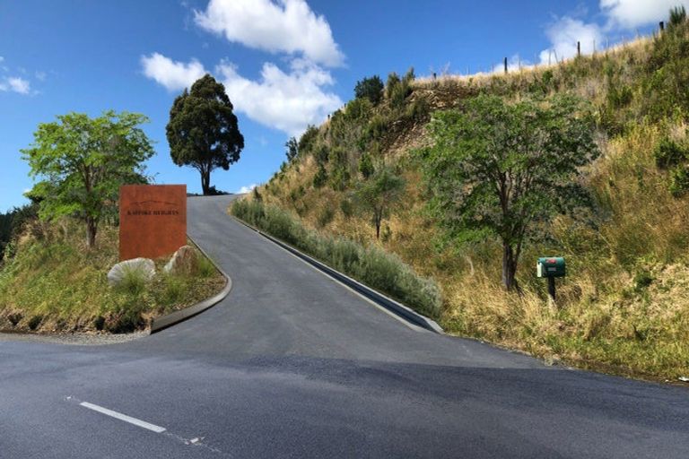 Photo of property in 9 Raikes Road, Kaitoke, 5018