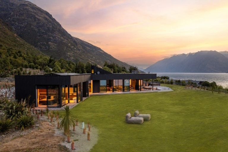 Photo of property in 51 Drift Bay Road, Wye Creek, Queenstown, 9371