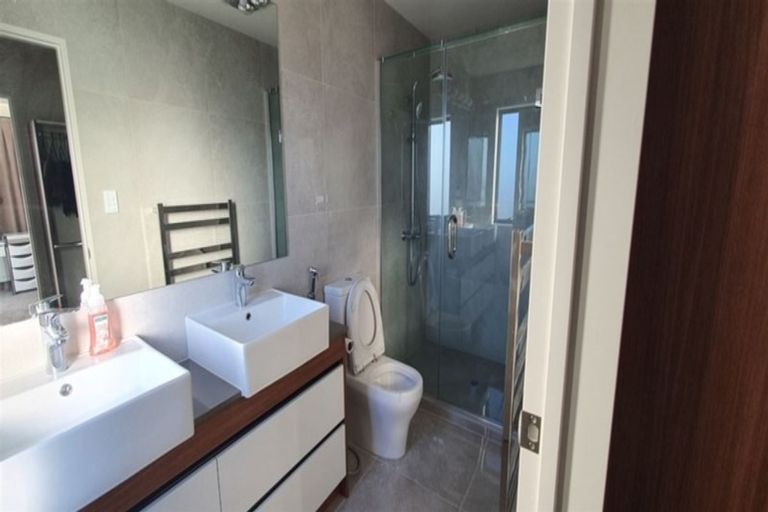 Photo of property in 319 Flat Bush School Road, Flat Bush, Auckland, 2019