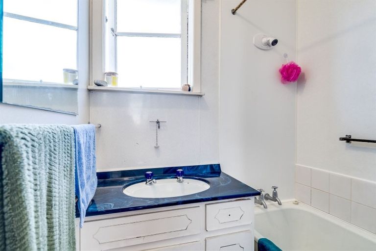 Photo of property in 21 Elbourne Street, Taradale, Napier, 4112