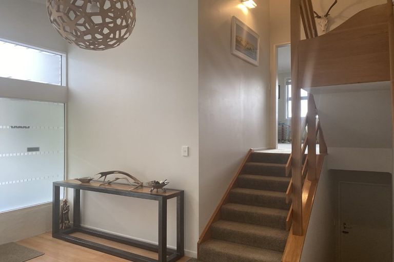 Photo of property in 37 Spinnaker Drive, Whitby, Porirua, 5024