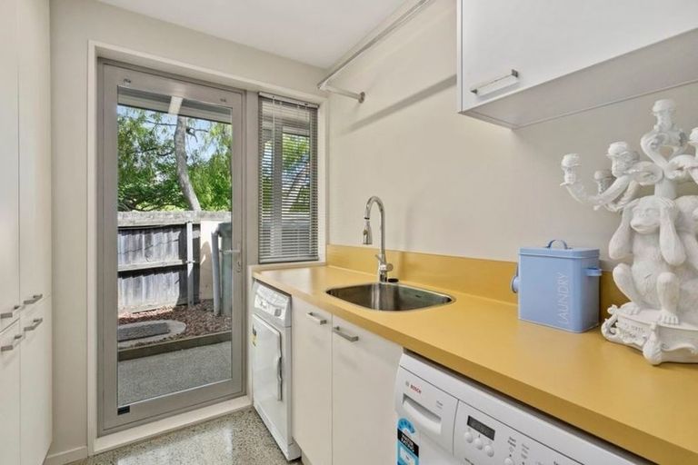 Photo of property in 68 Derby Street, St Albans, Christchurch, 8014