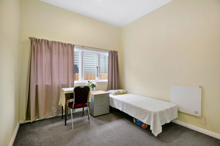 Photo of property in 71 Kauri Street, Miramar, Wellington, 6022