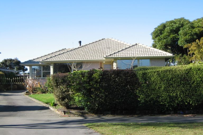 Photo of property in 101 Warren Crescent, Hillmorton, Christchurch, 8025