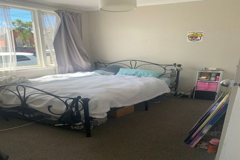 Photo of property in 16 Normanby Street, Newtown, Wellington, 6021