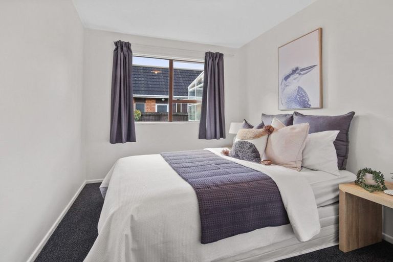 Photo of property in 18 Steadman Road, Broomfield, Christchurch, 8042