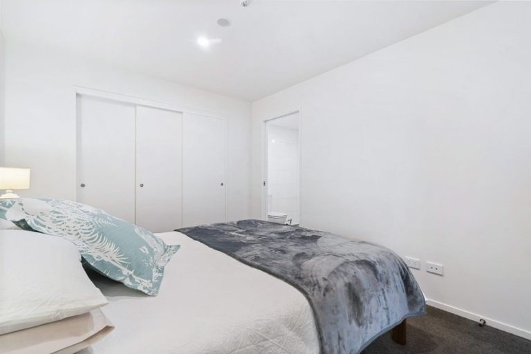 Photo of property in 11 East Street, Papakura, 2110