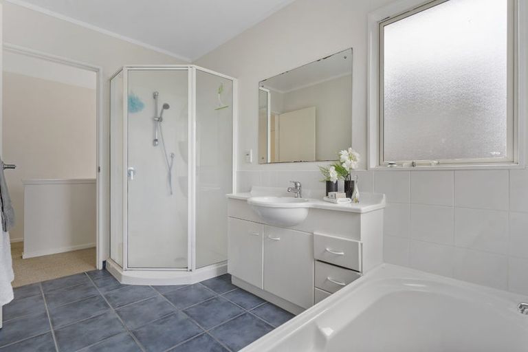 Photo of property in 4 Vida Place, Howick, Auckland, 2014