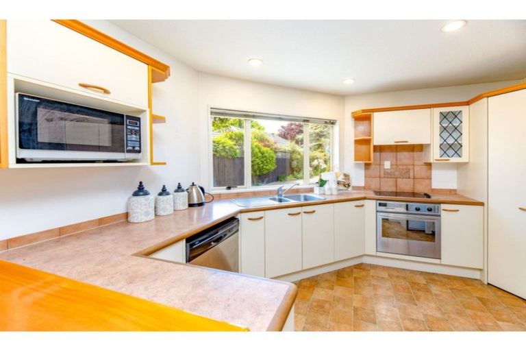 Photo of property in 65a Greers Road, Burnside, Christchurch, 8041