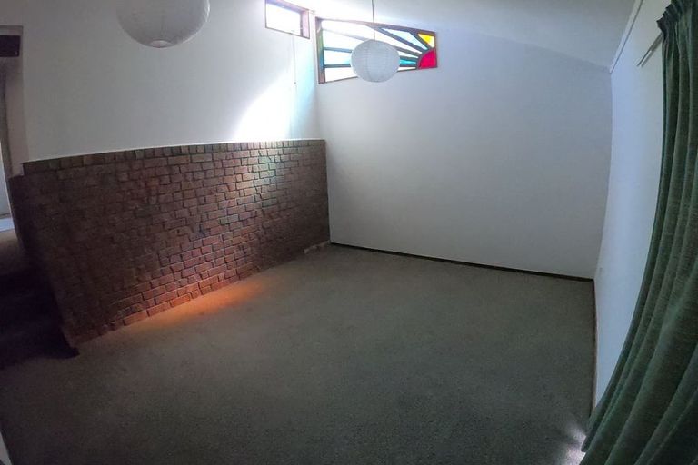 Photo of property in 32 Highbury Road, Highbury, Wellington, 6012