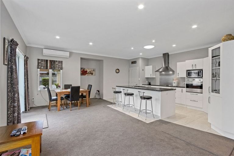 Photo of property in 59 Inwoods Road, Parklands, Christchurch, 8083