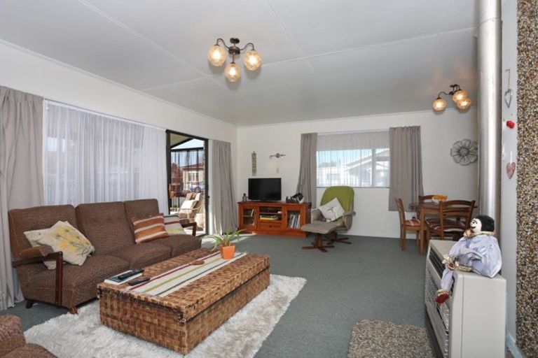 Photo of property in 1/10 Oxford Street, Marton, 4710