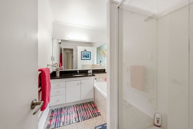Photo of property in 4 Palm Court, Mount Maunganui, 3116