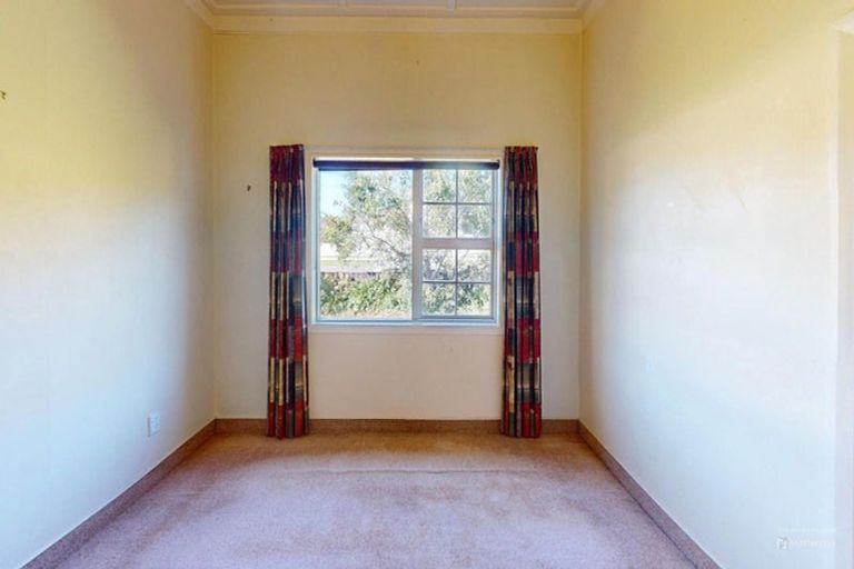 Photo of property in 5 Caversham Road, Westmere, Whanganui, 4501