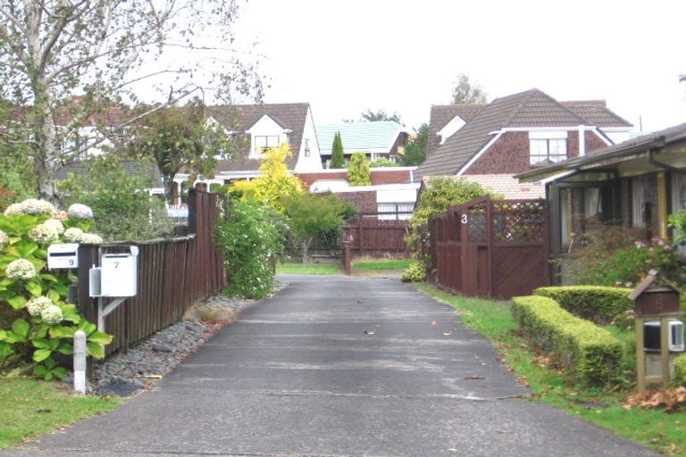 Photo of property in 5 Matuhi Rise, Henderson, Auckland, 0612