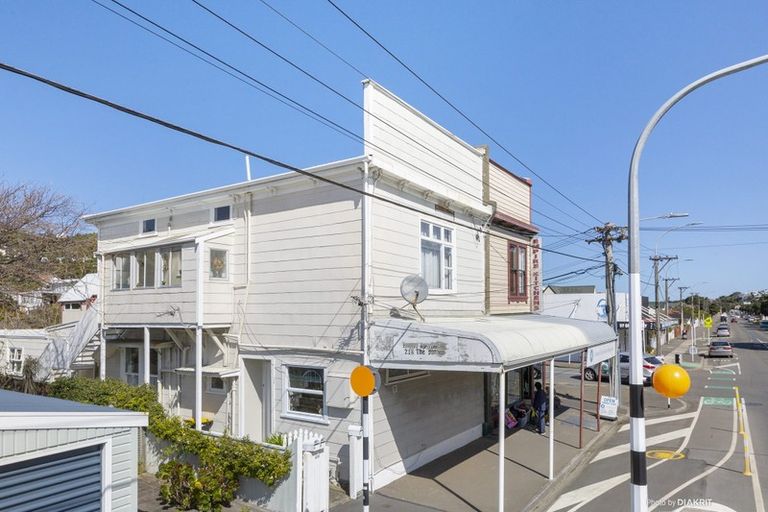 Photo of property in 213 The Parade, Island Bay, Wellington, 6023