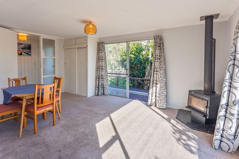 Photo of property in 8 Andrew Street, Waikanae, 5036