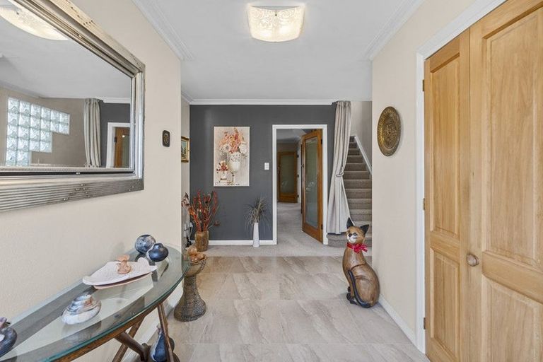 Photo of property in 50 Leslie Street, Waitara, 4320
