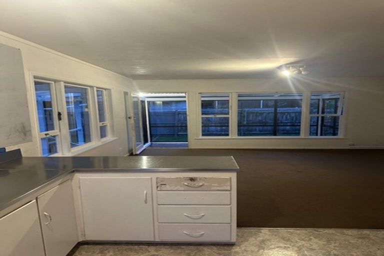 Photo of property in 4/39 Miro Street, New Lynn, Auckland, 0600