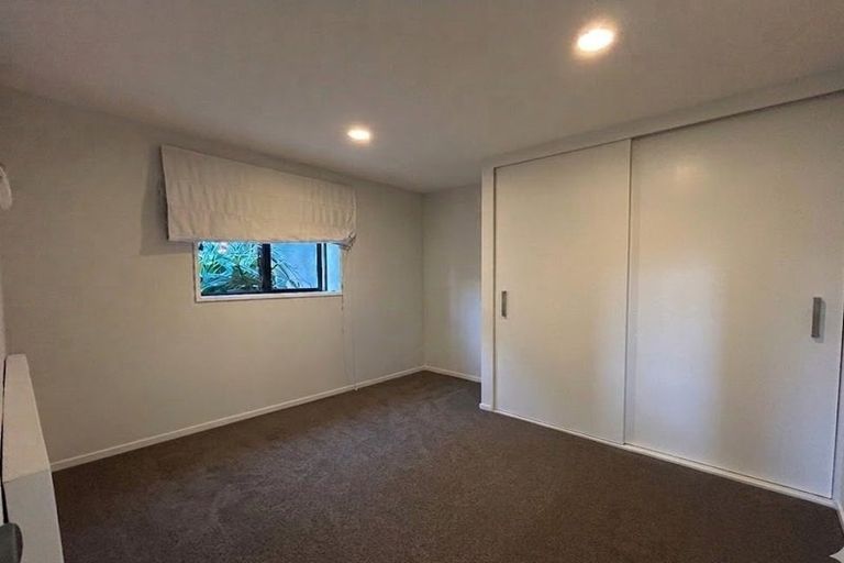 Photo of property in 64 Hensman Road, Queenstown, 9300