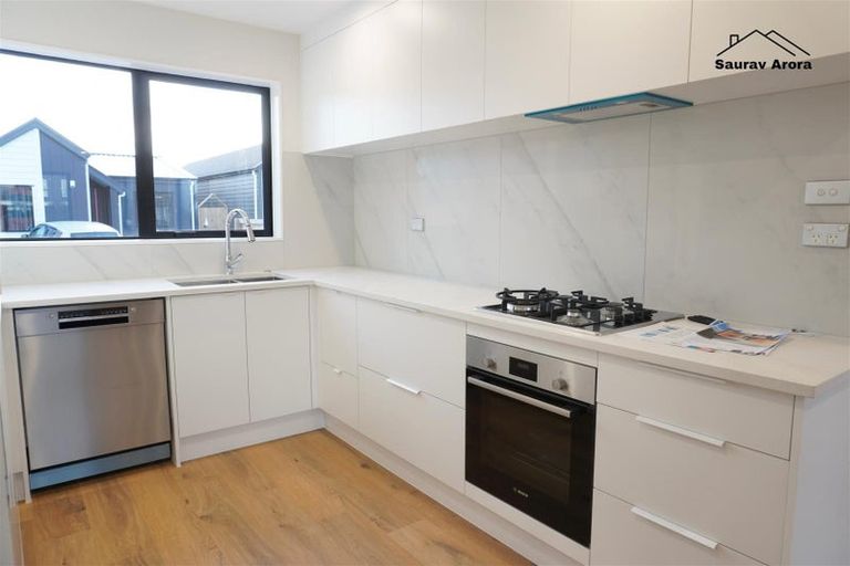 Photo of property in 77 Kaha Road, Papakura, 2110