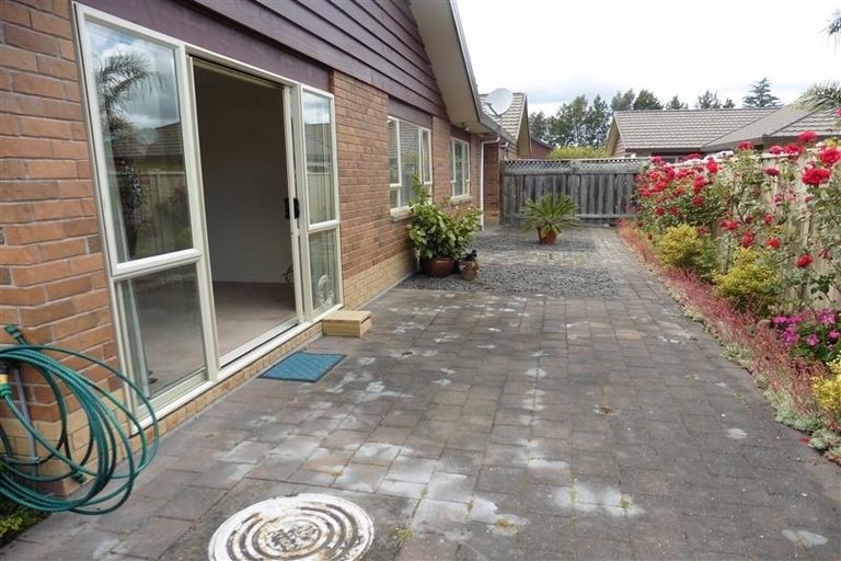 Photo of property in Parkvale Estate, 5/5 Howard Street, Parkvale, Hastings, 4122