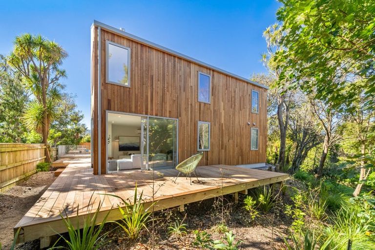 Photo of property in 6/1 Nikau Grove, Woburn, Lower Hutt, 5010
