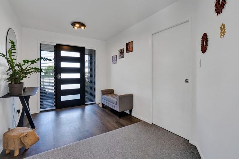 Photo of property in 17 Longstaff Drive, Bell Block, New Plymouth, 4312