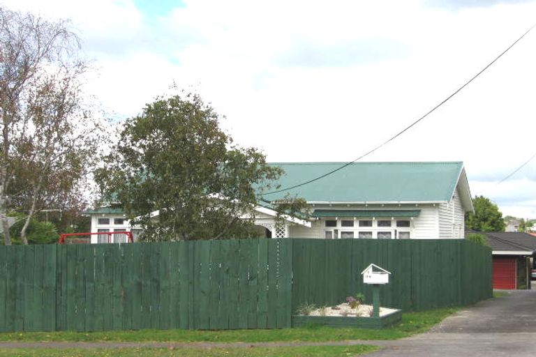 Photo of property in 3/94 Titirangi Road, New Lynn, Auckland, 0600